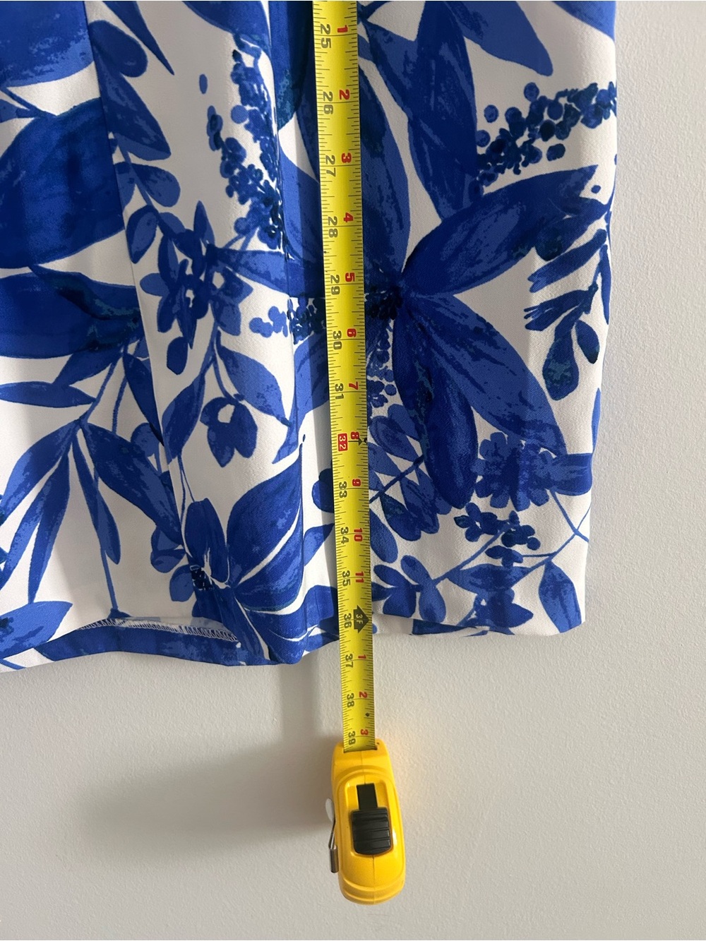 Alyx Blue and White Floral Midi Dress - Picture 12 of 13